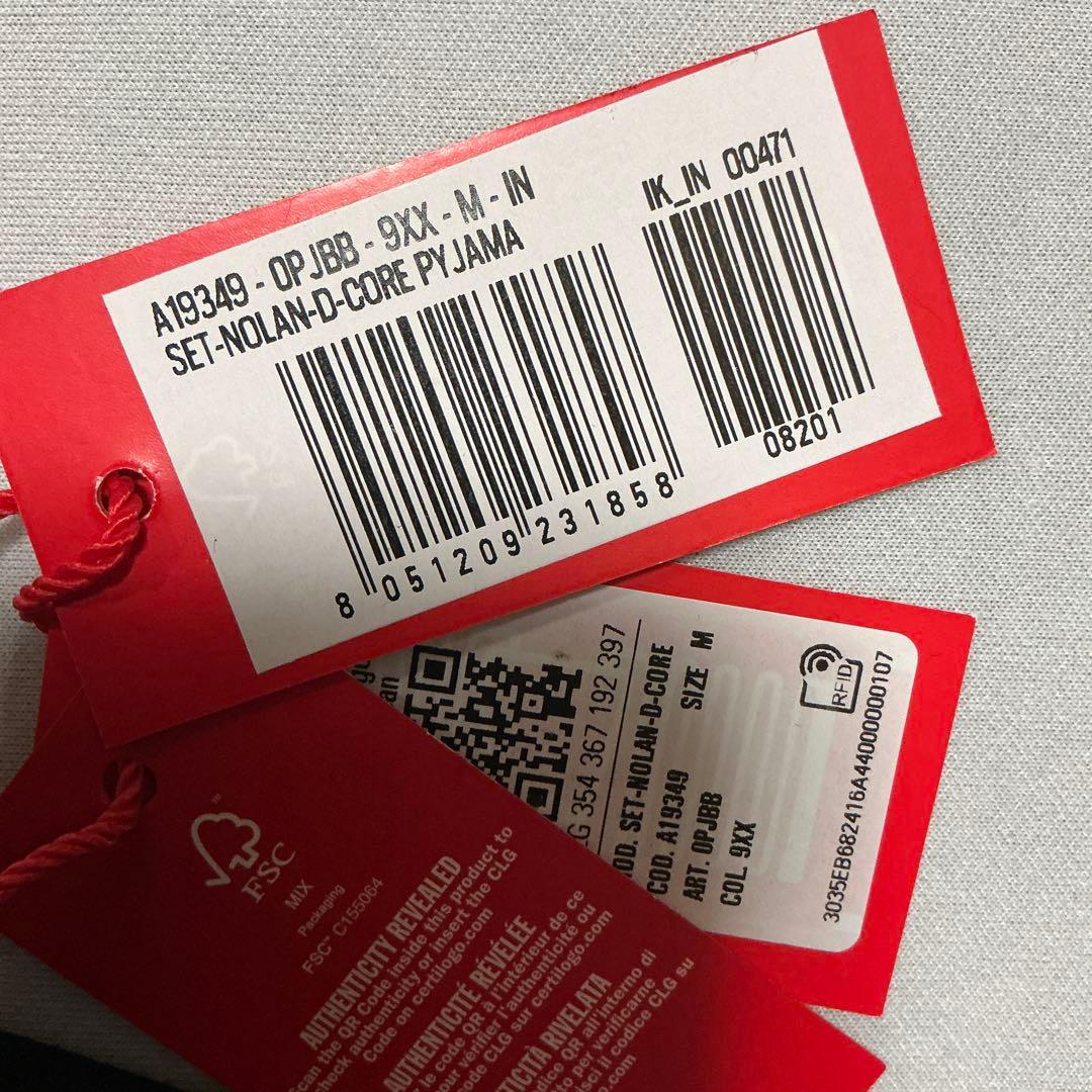 洗練されたデザイン　DIESEL　SET-NOLAN-D-CORE ブラック　M