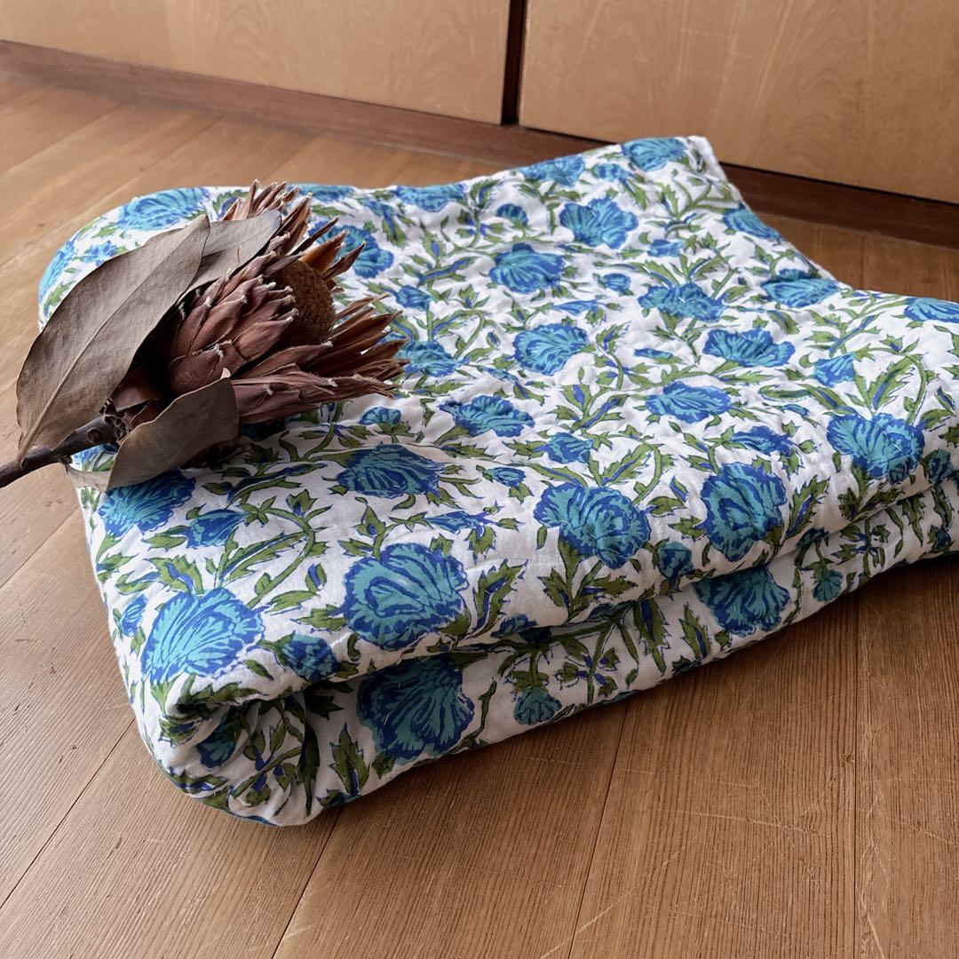 未使用※訳アリ　インド ブロックプリント 中綿入りベビーキルト ターコイズ　ラグ