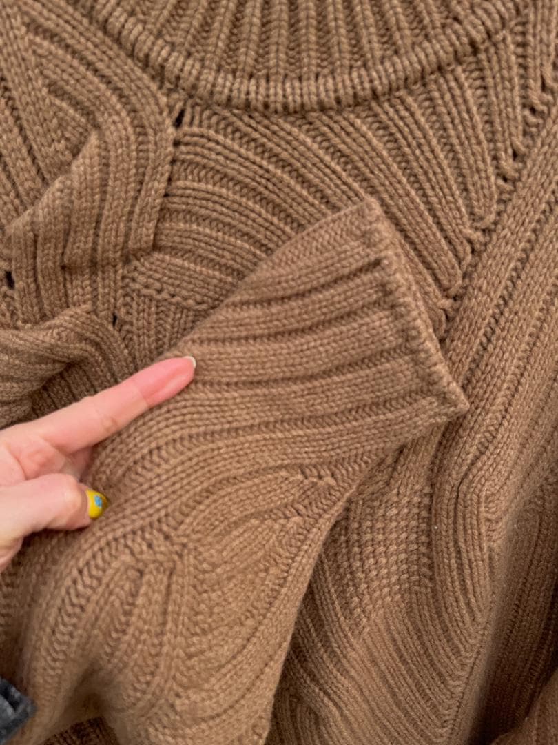 Mame Kurogouchi/ マメ クロゴウチ　ケーブルニット　キャメル