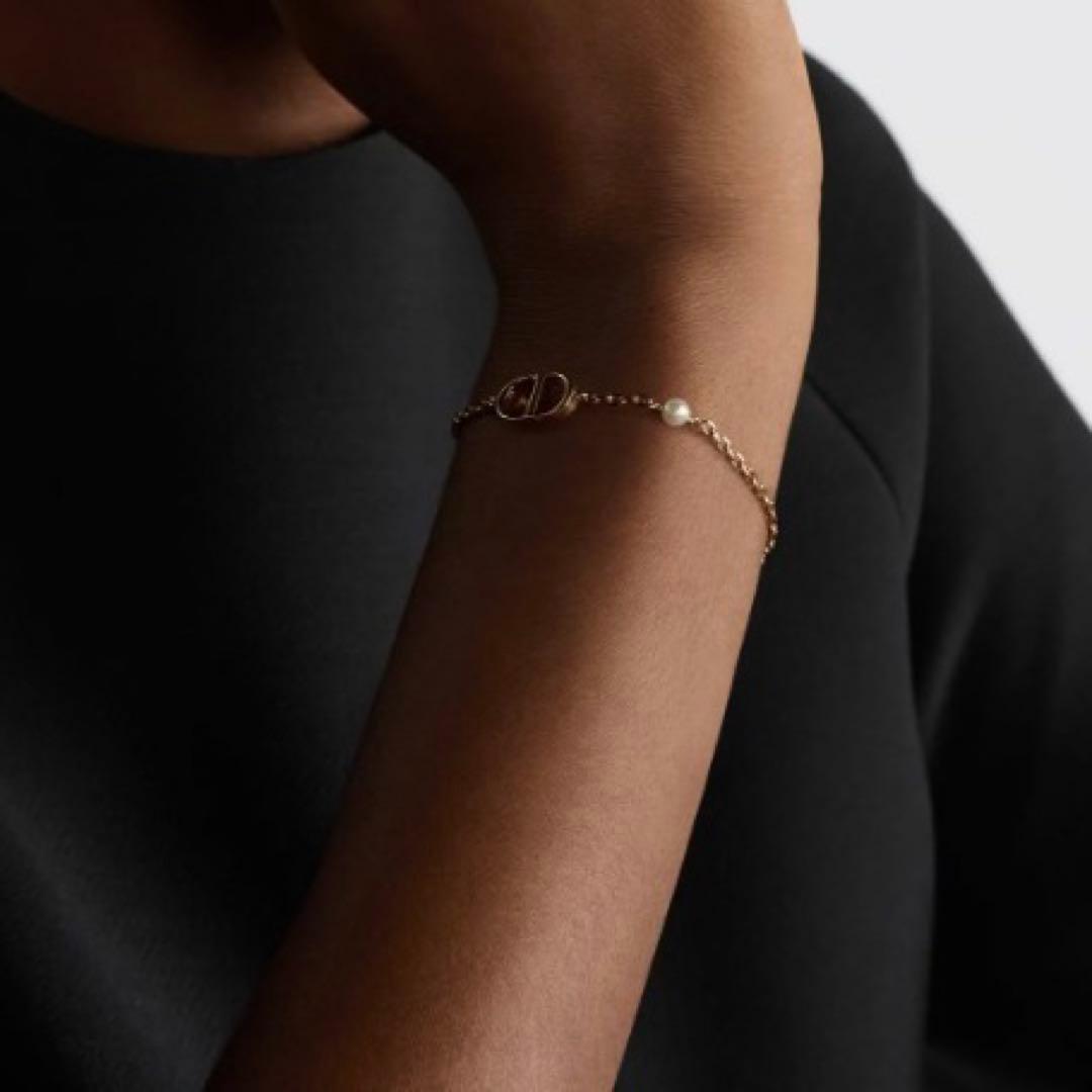 限定価格Dior Petitブレスレットメタル&レジンパールB1310PTCRS
