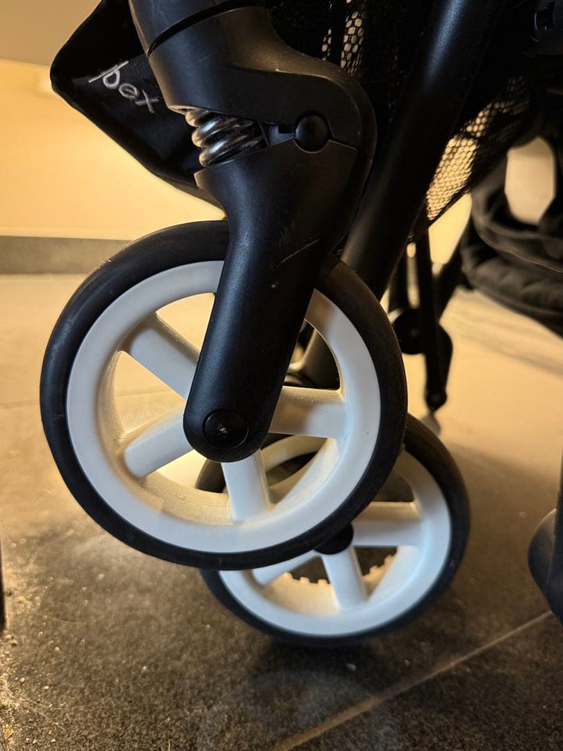 【美品】イージーS ツイスト2 《背面.対面》生後1M〜OKベビーカー