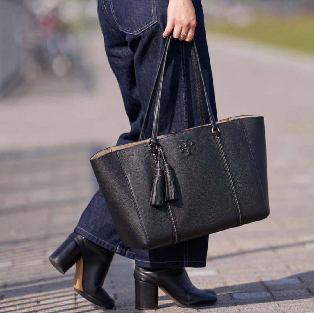 未使用　タグ付き　TORY BURCH トリーバーチ　トートバッグ　THEA
