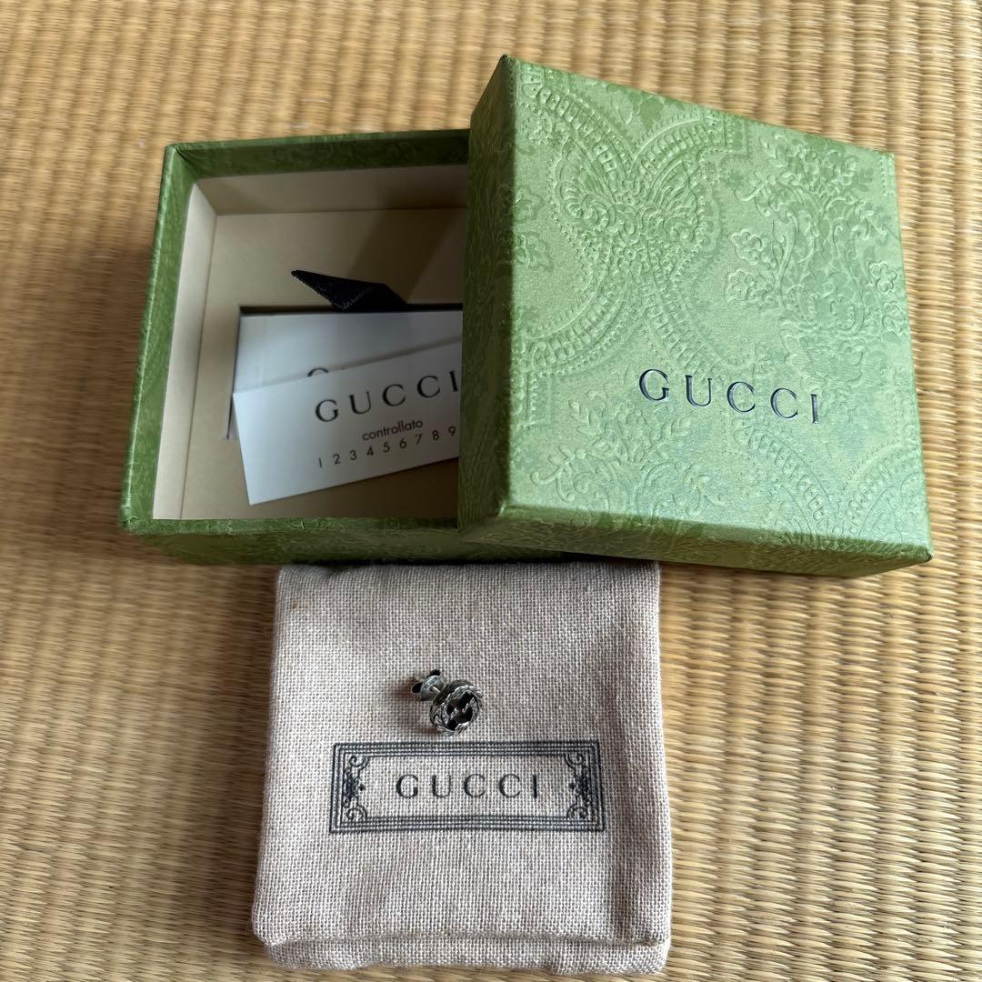 GUCCI シルバー片耳用ピアス