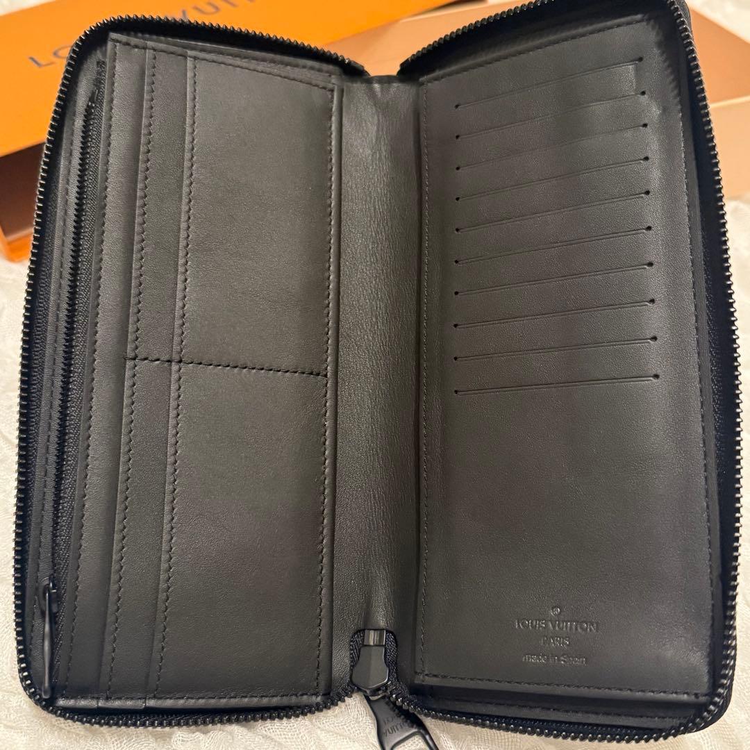 Louis Vuitton ジッピーウォレット・ヴェルティガル