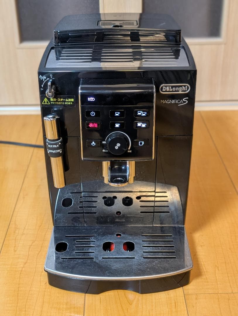 デロンギ マグニフィカS コンパクト全自動エスプレッソマシン ECAM23120