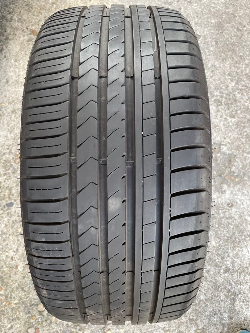 255/35R20 バリ溝 20インチ タイヤ 4本セットWINRUN R330