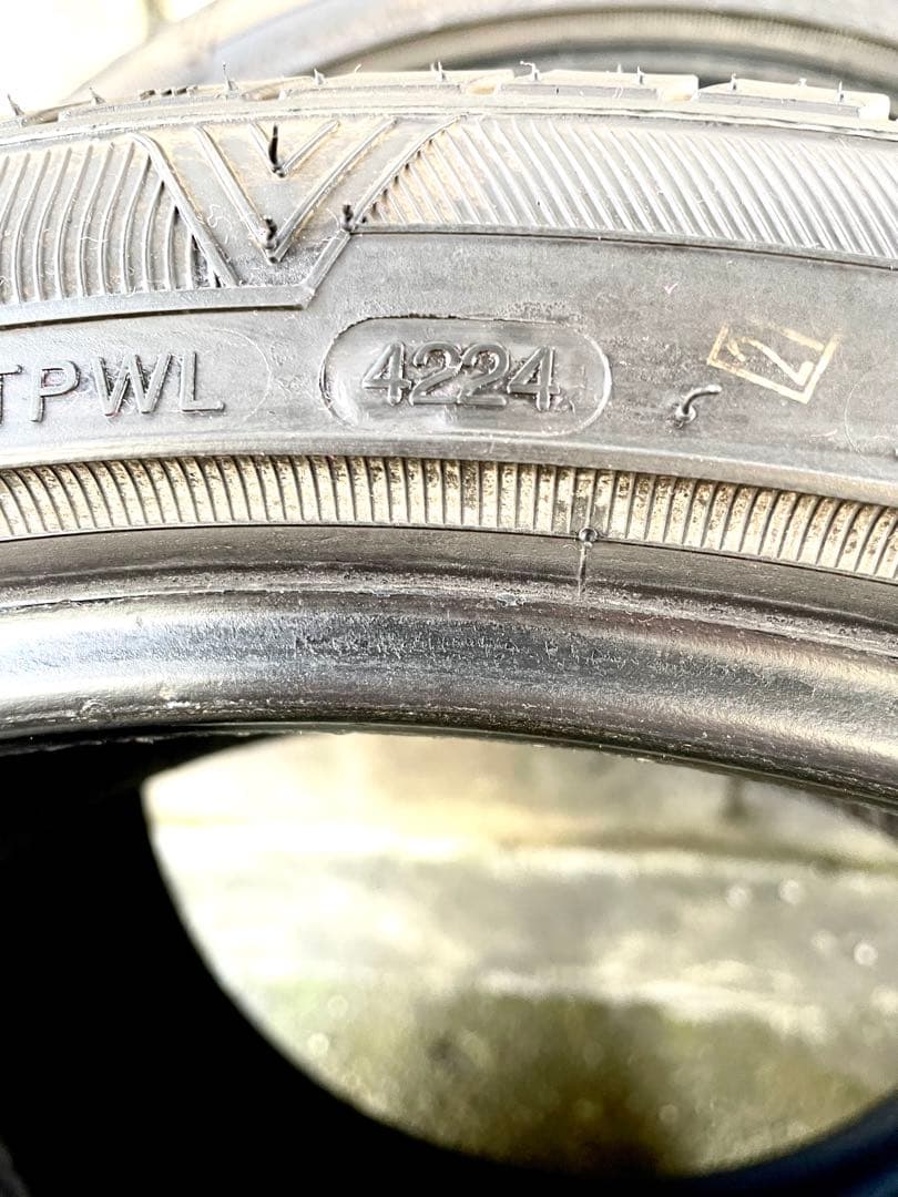 255/35R20 バリ溝 20インチ タイヤ 4本セットWINRUN R330