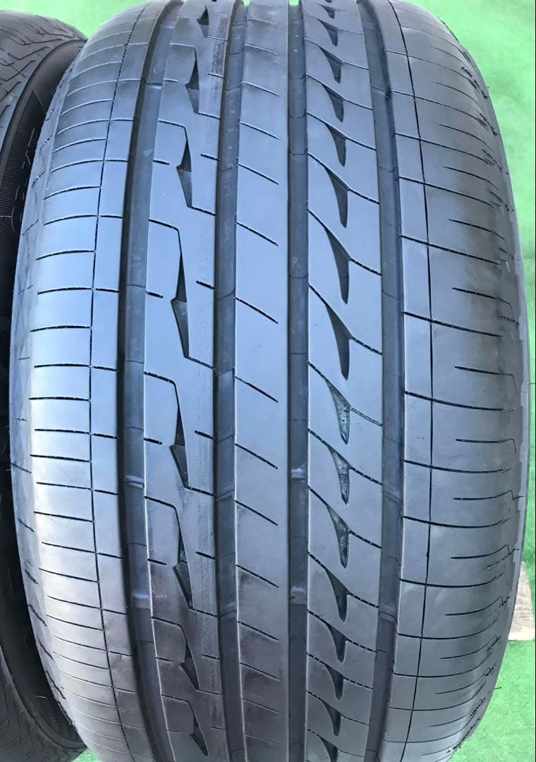 275/40 R19 BRIDGESTONE REGNO ラジアルタイヤ