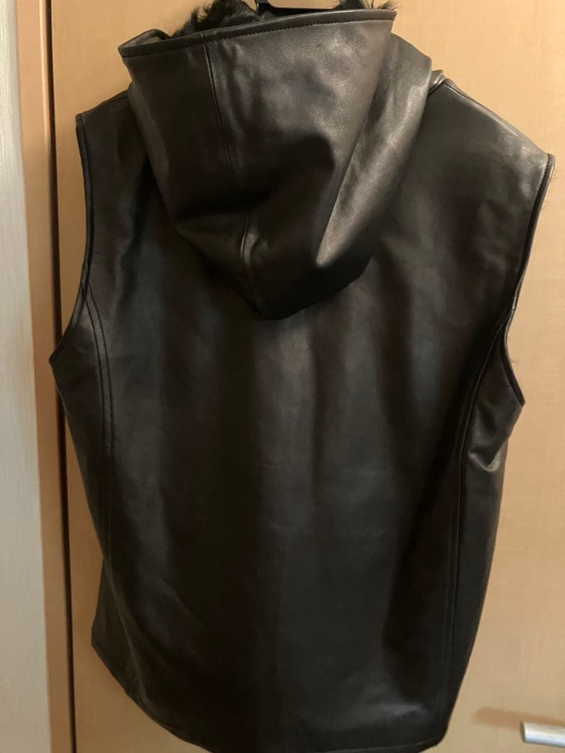 BACKLASHカルガンラム +シープレザーフーディーベスト