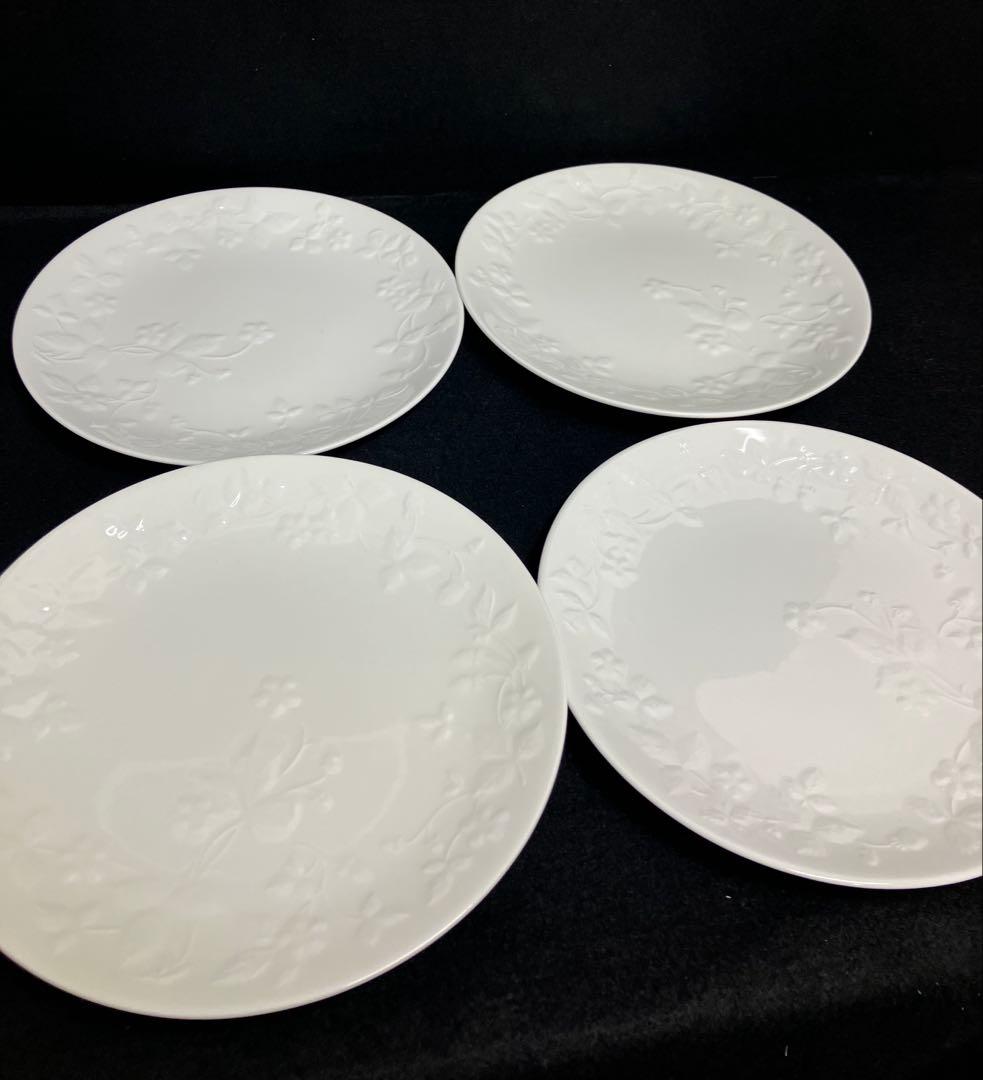 新品  WILD STRAWBERRY WHITE 皿4枚セット