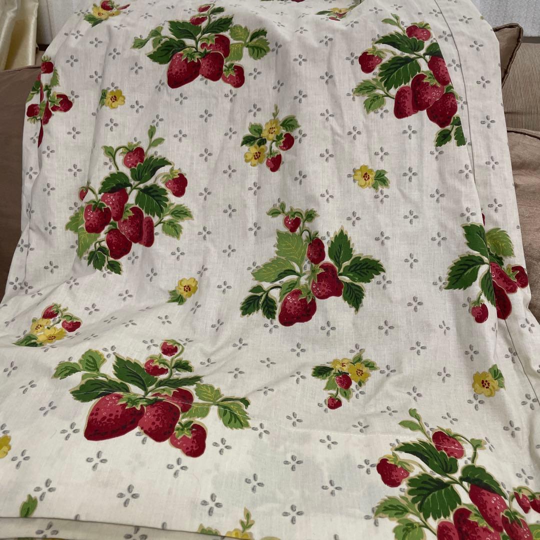 ローラアシュレイカーテン二枚　おりちゃん