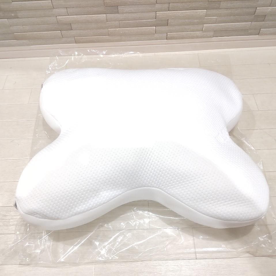 ★ほぼ新品★ TEMPUR テンピュール オンブラシオピロー 枕 うつ伏せ寝