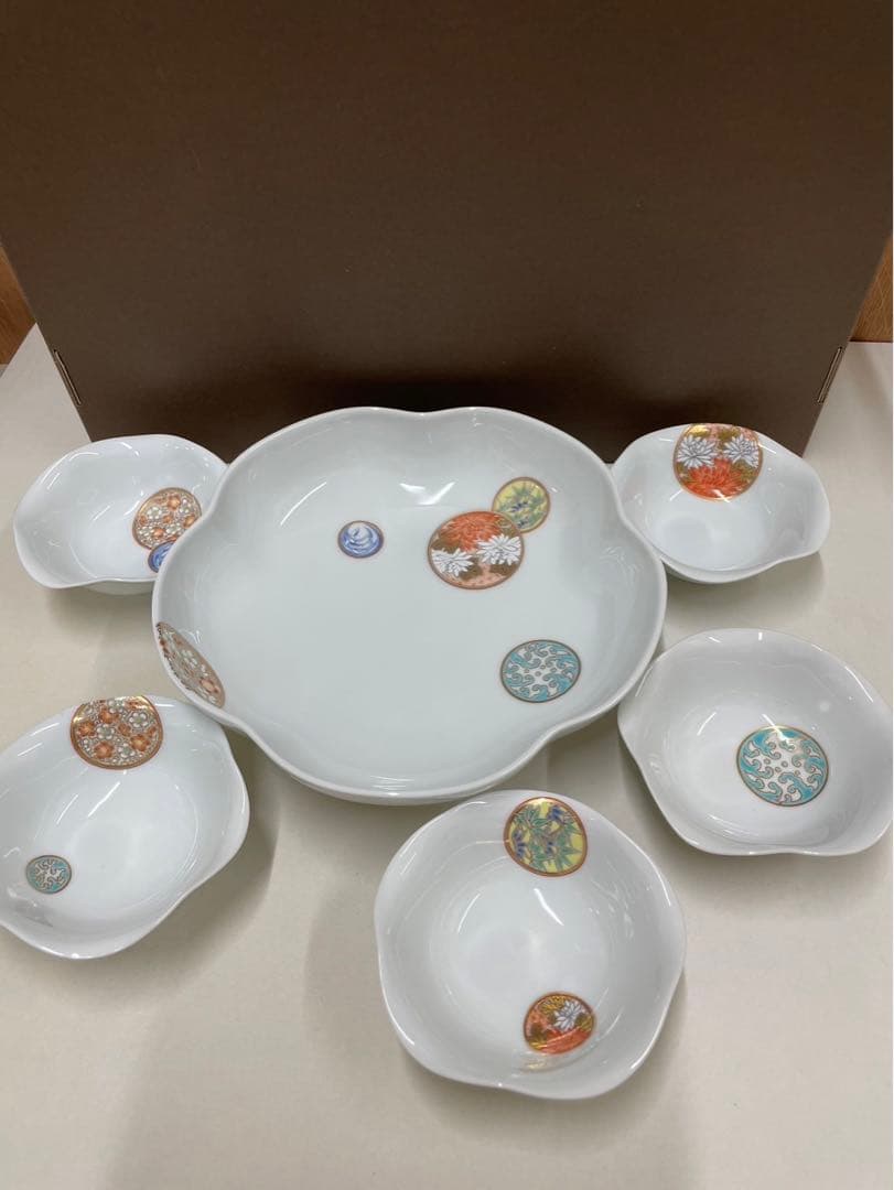 深川製磁  ( 寿赤絵 ) 大皿 1枚　小皿 5枚    6点セット