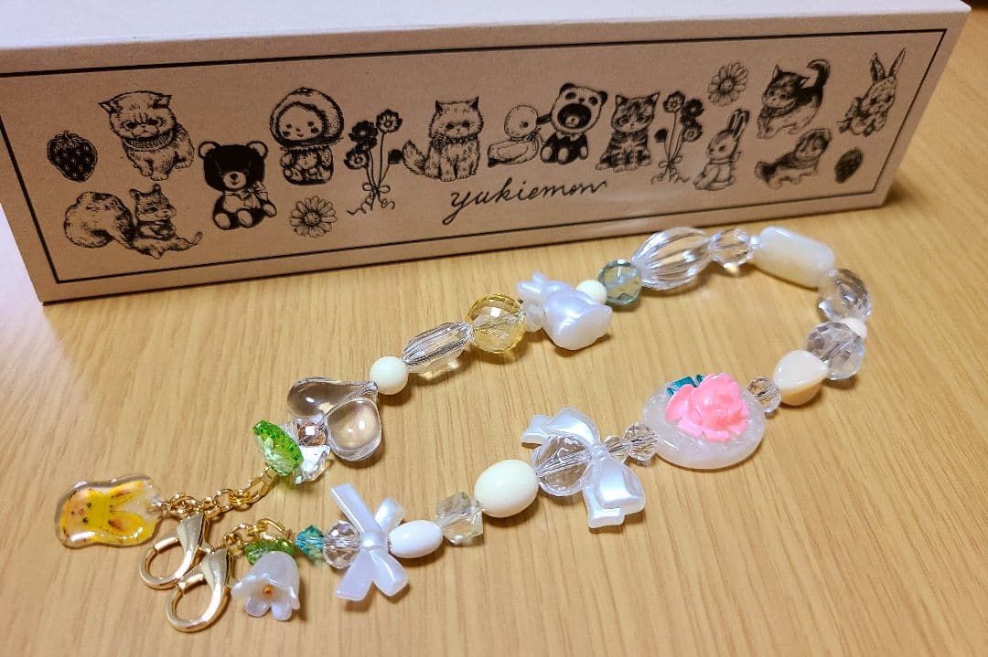 yukiemon とっておきビジューショートストラップ 約33センチ