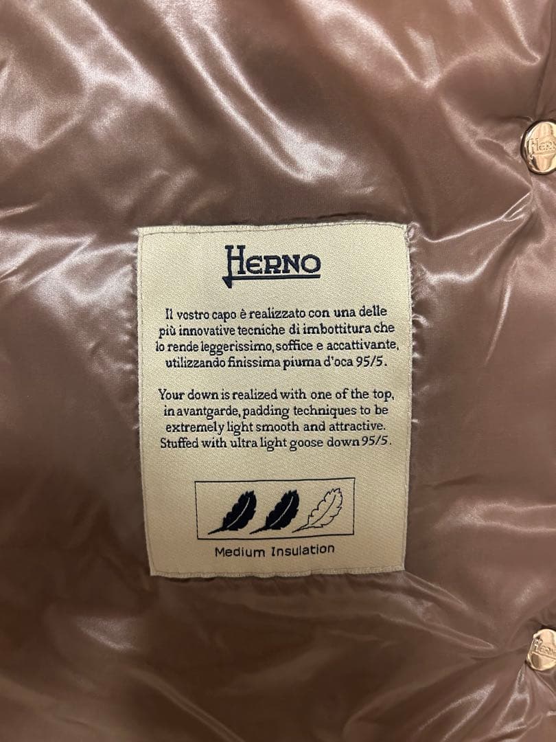 HERNO　ヘルノ　ダウンジャケット　40 超軽量