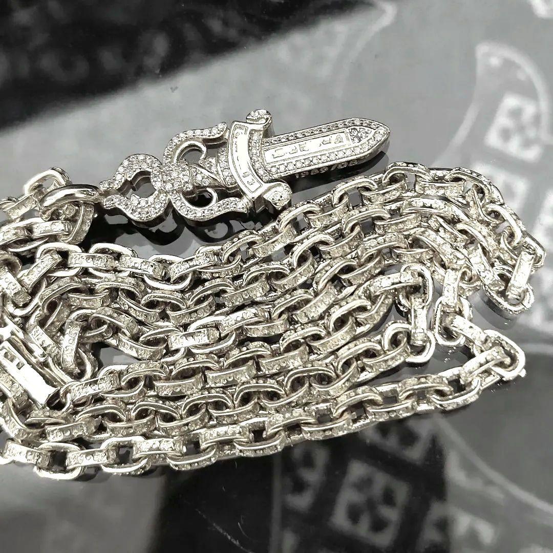 超豪華 18K WG 仕様 ダガー パヴェ ペンダント & ペーパーチェーン