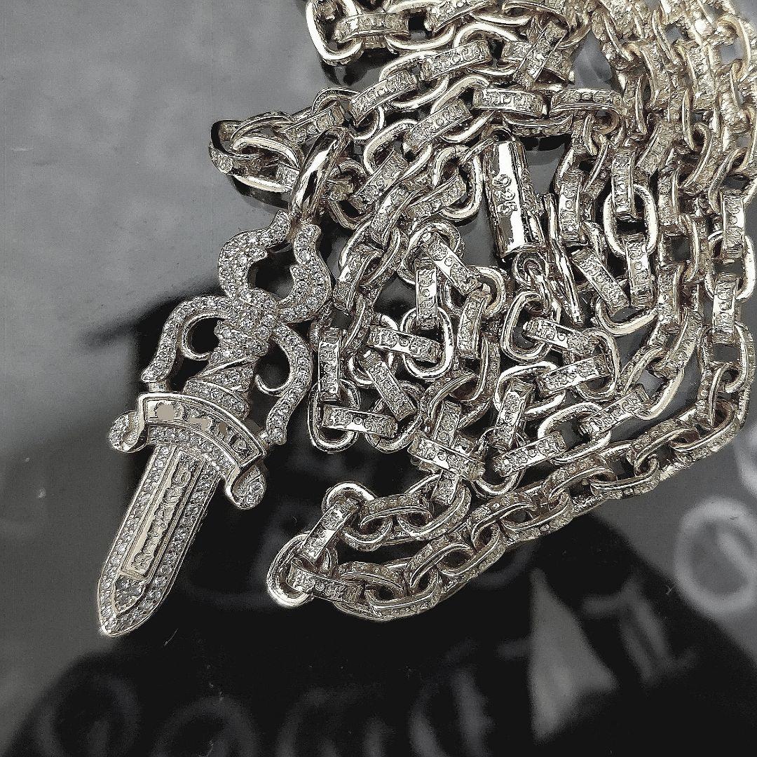 超豪華 18K WG 仕様 ダガー パヴェ ペンダント & ペーパーチェーン