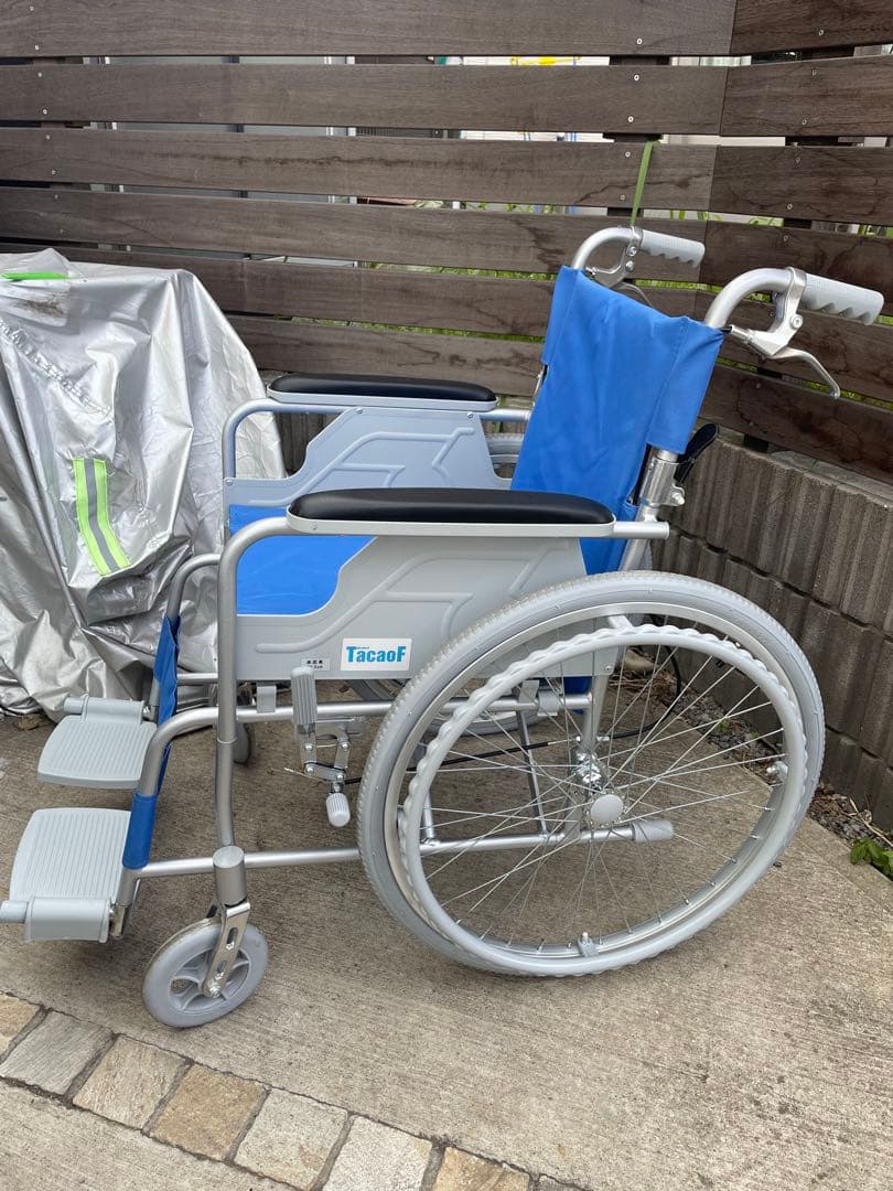 幸和製作所 アルミ製車椅子 ハンドブレーキ付きTacaof BM02