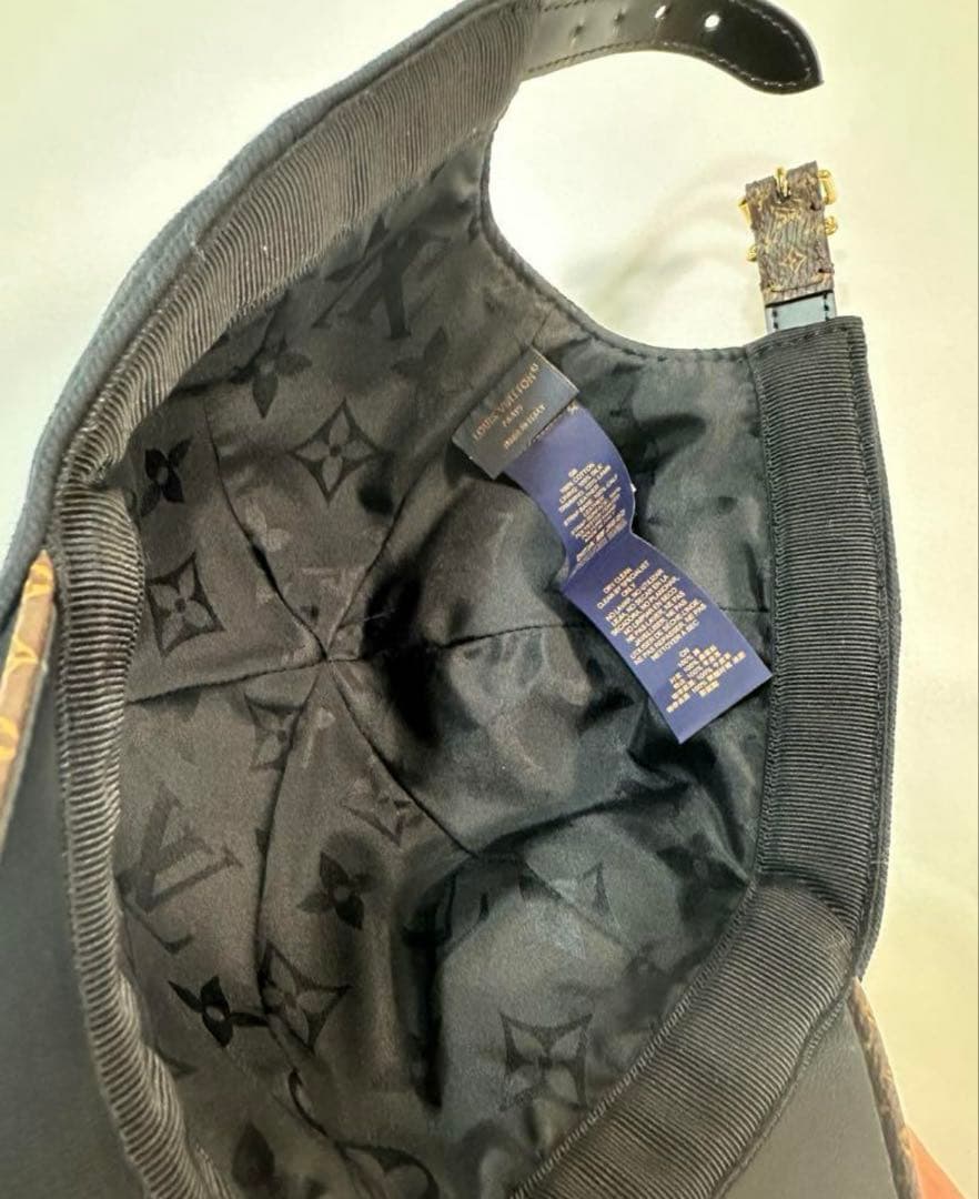 ルイヴィトン　LVキャップ　美品