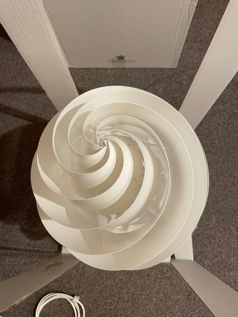 (ジャンク品) LE KLINT SWIRL PENDANT 2 ホワイト