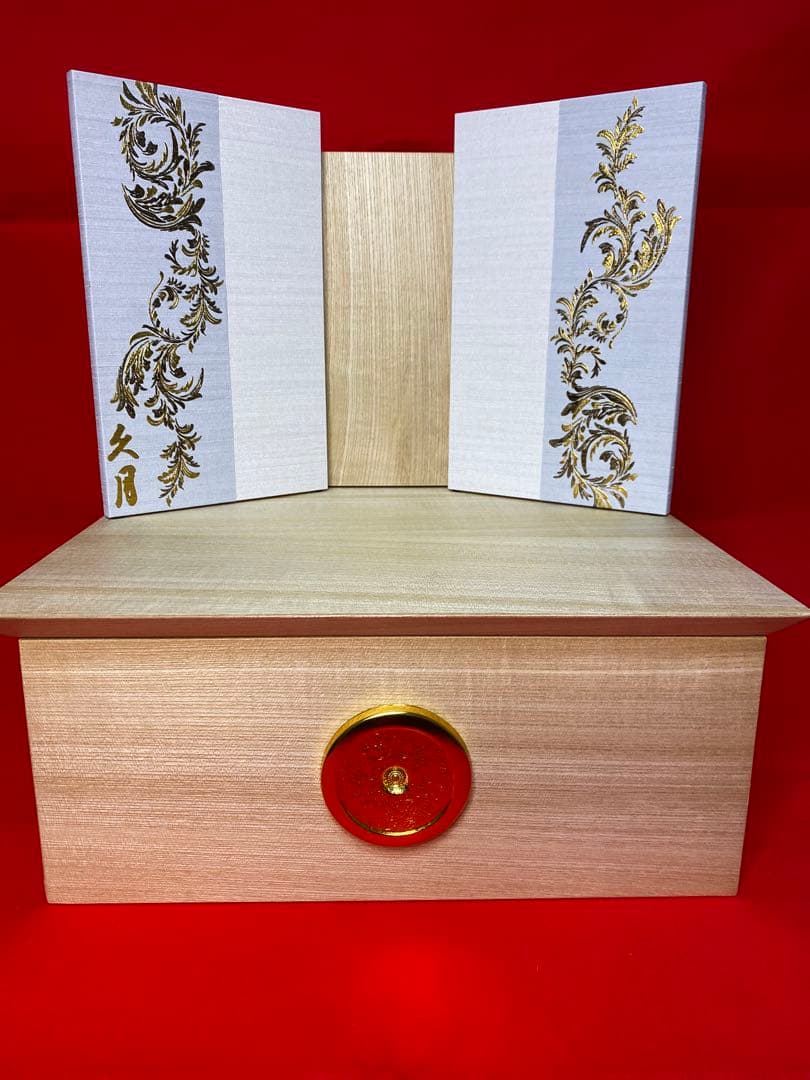 東京久月　五月人形　家紋付き正絹糸織兜飾り白木収納セット