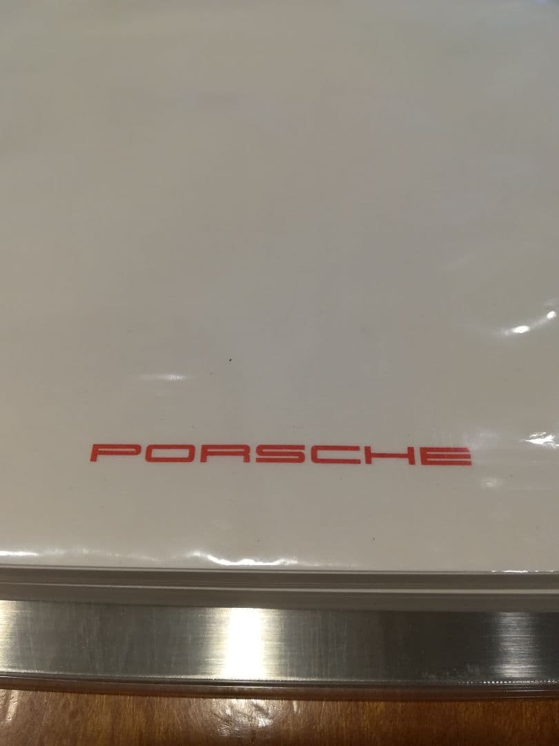✨PORSCHE ポルシェ 重厚感あるステンレス台のメモ帳