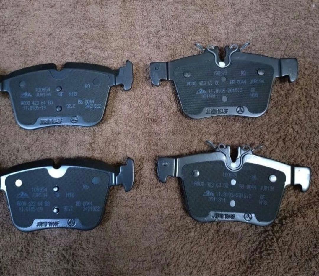 ベンツ 純正W205 AMGラインディスクローターブレーキパッド1台分