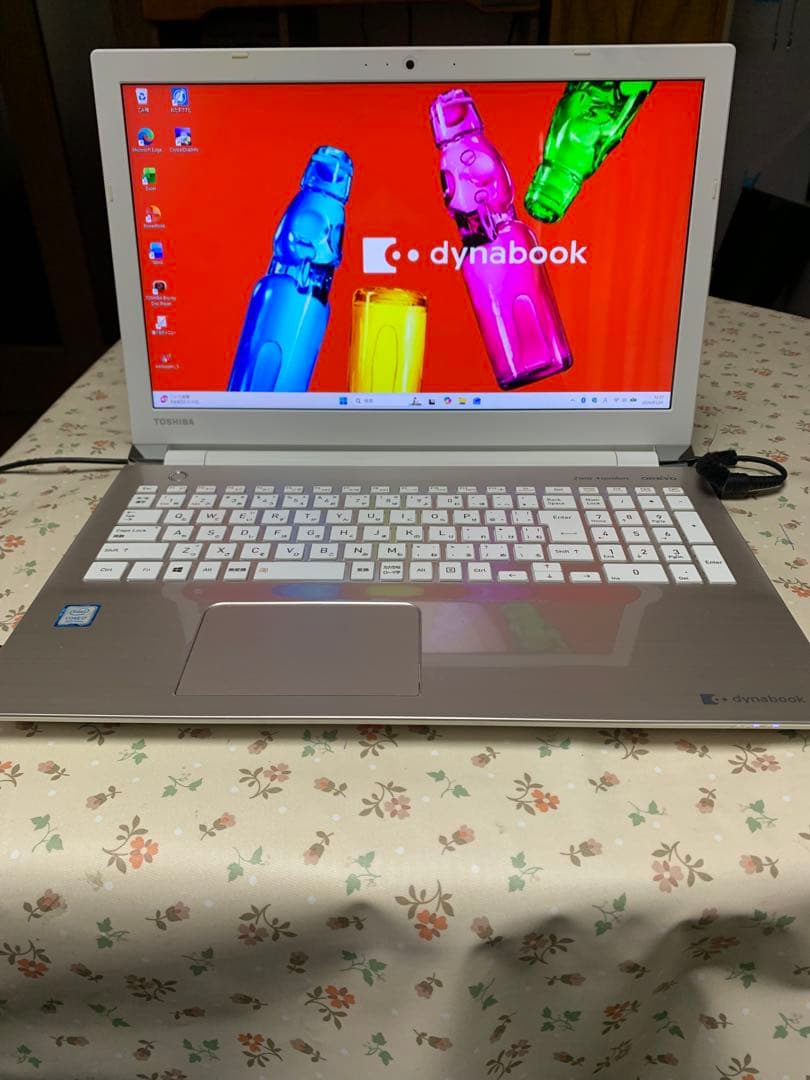 dynabook T65/HG Corei7 SSD256 8GB 第8世代美品