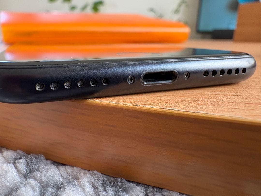 iPhone SE3 64GB ブラック