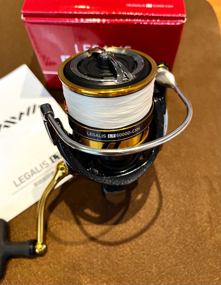 超美品　ダイワ DAIWA LEGALIS レガリス LT5000D-CXH