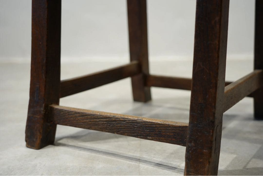 スクエアスツール　古木　木製椅子　楢材　大正時代