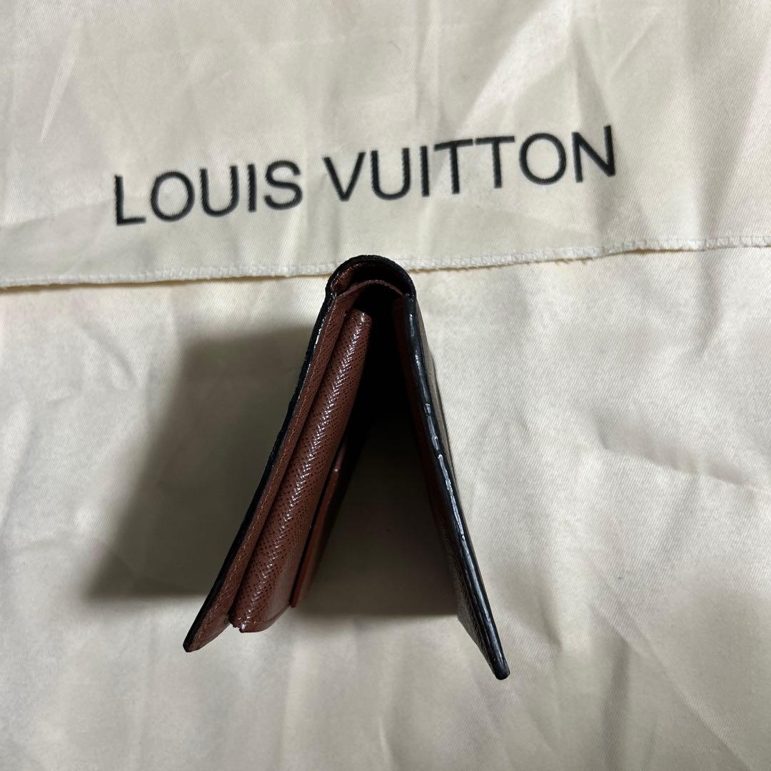 ルイ・ヴィトン二ツ折り財布美品