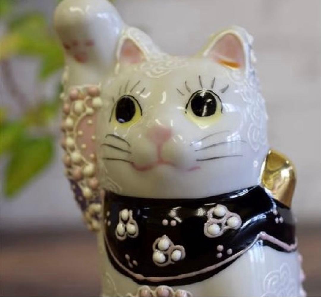 新品未使用✨招き猫 九谷焼き 友山窯 陶器製 置物 右手金運 花むらさき 箱付き