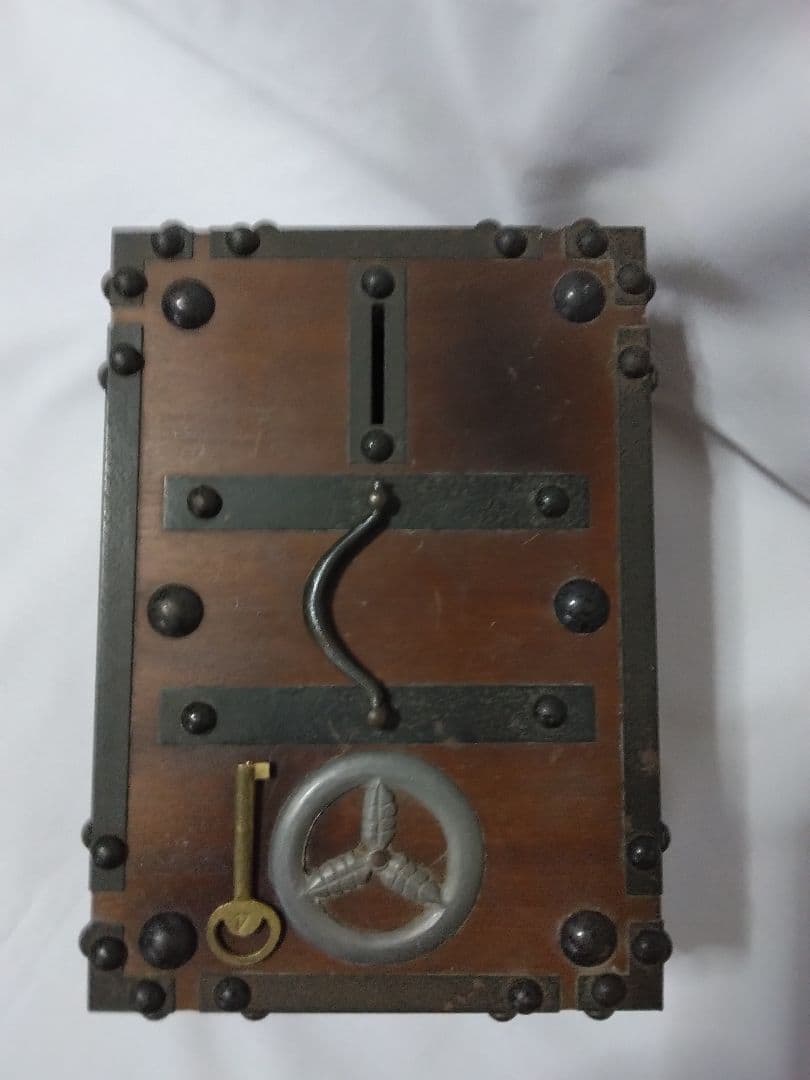 高知信用金庫　貯金箱　千両箱　土佐藩 　山内家 家紋入り