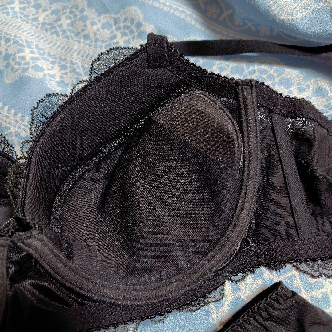 ワコールサルート　ブラック ブラジャーショーツセット G70＆M　新品