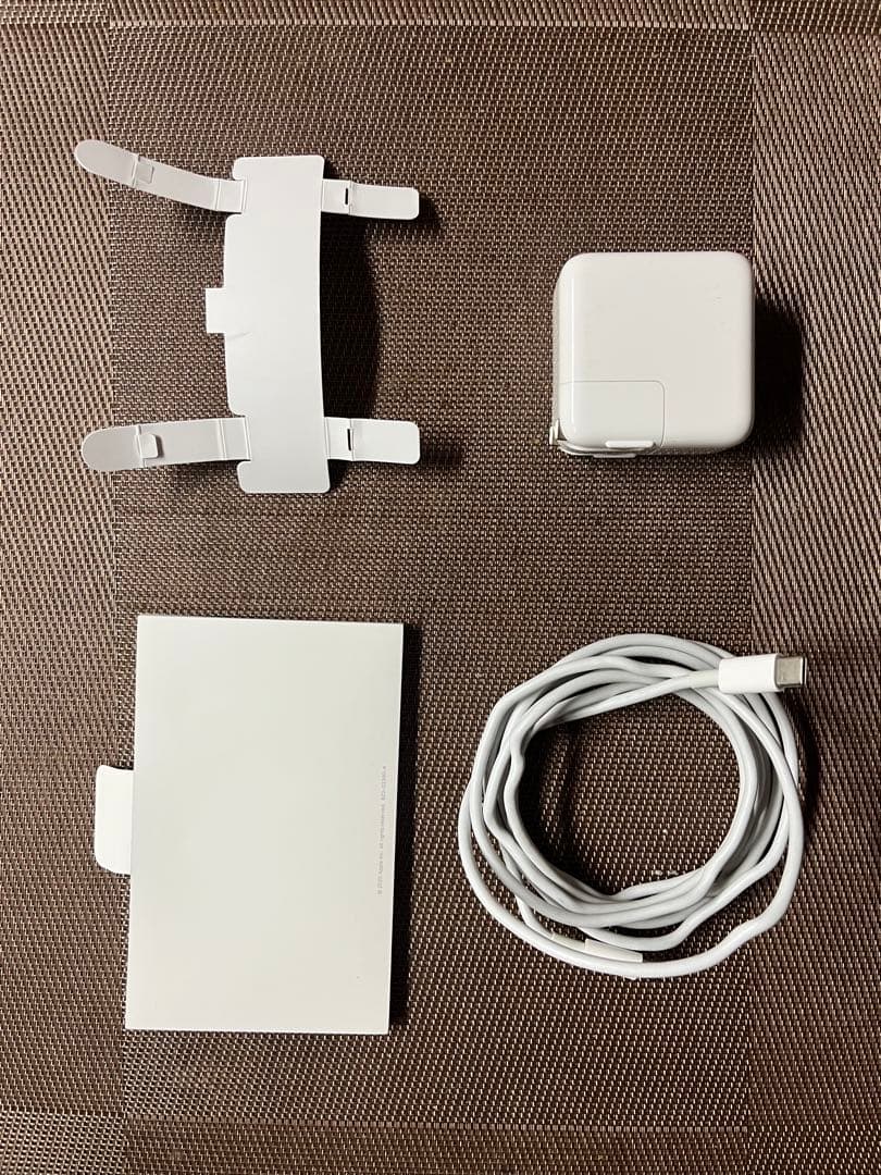 M1 Macbook Air 8GB 256GB USキーボード