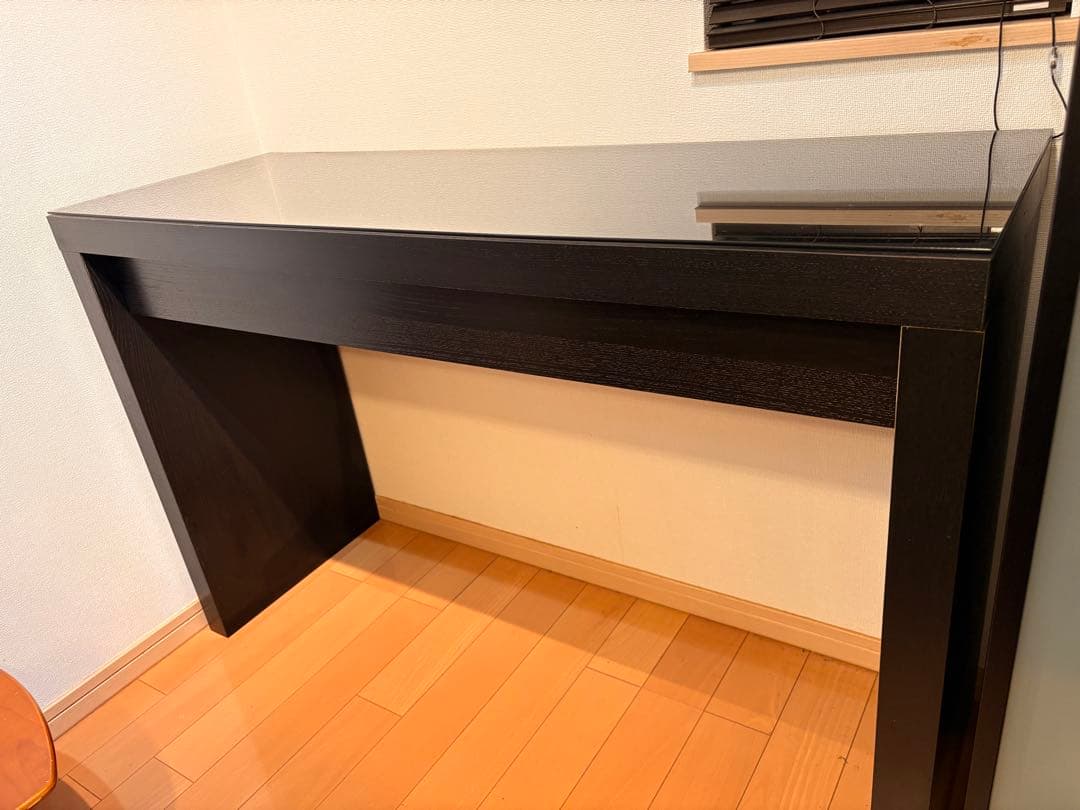 ⭐️今週末までの出品です！ 黒の引き出し付きパソコンデスク