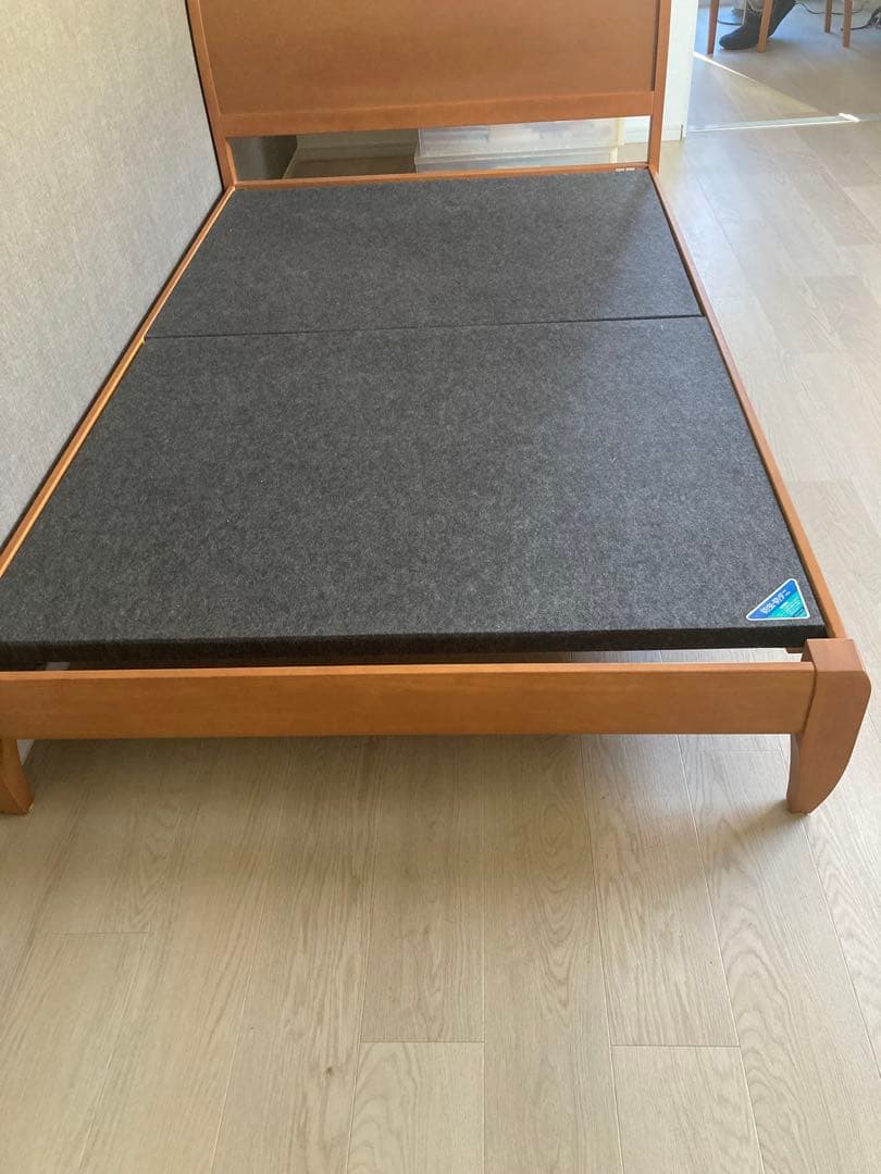 【ACTUS】セミダブルベッド　マットレスセット【配達or引取】