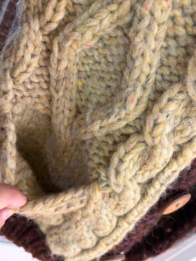 カウチンセーター　KANATA ケーブル編みカーディガン ろーぐす