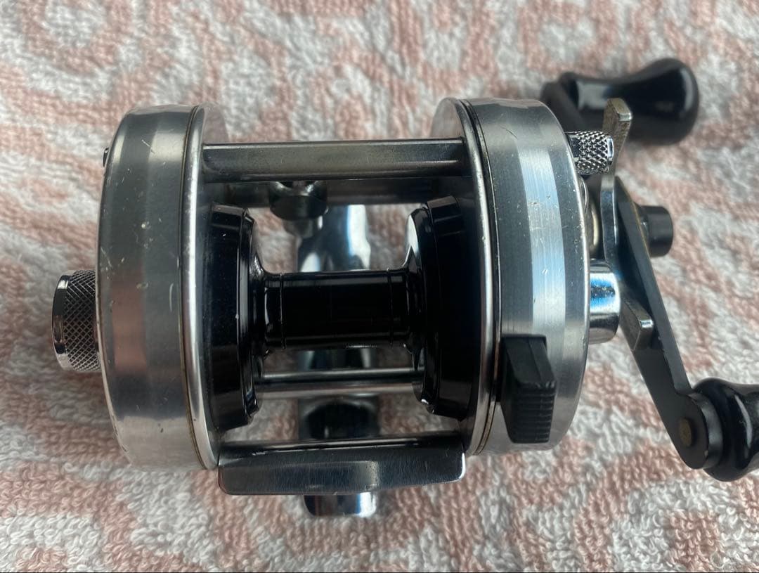 ABU 2500c シリアル番号有り