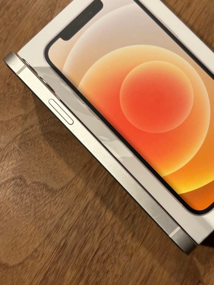 iPhone12 128G ホワイト　SIMフリー