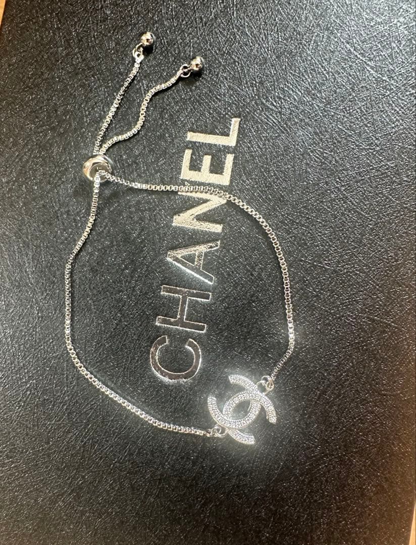 CHANEL シルバー ダブルCロゴブレスレット