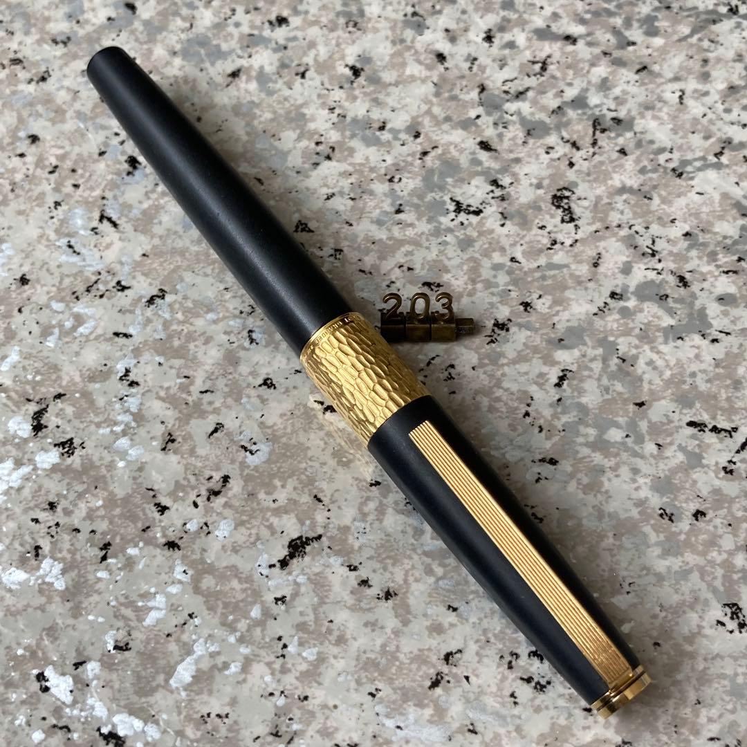 #203 オーバーホール済み 万年筆 PILOT 槌目 22KAGM 18k