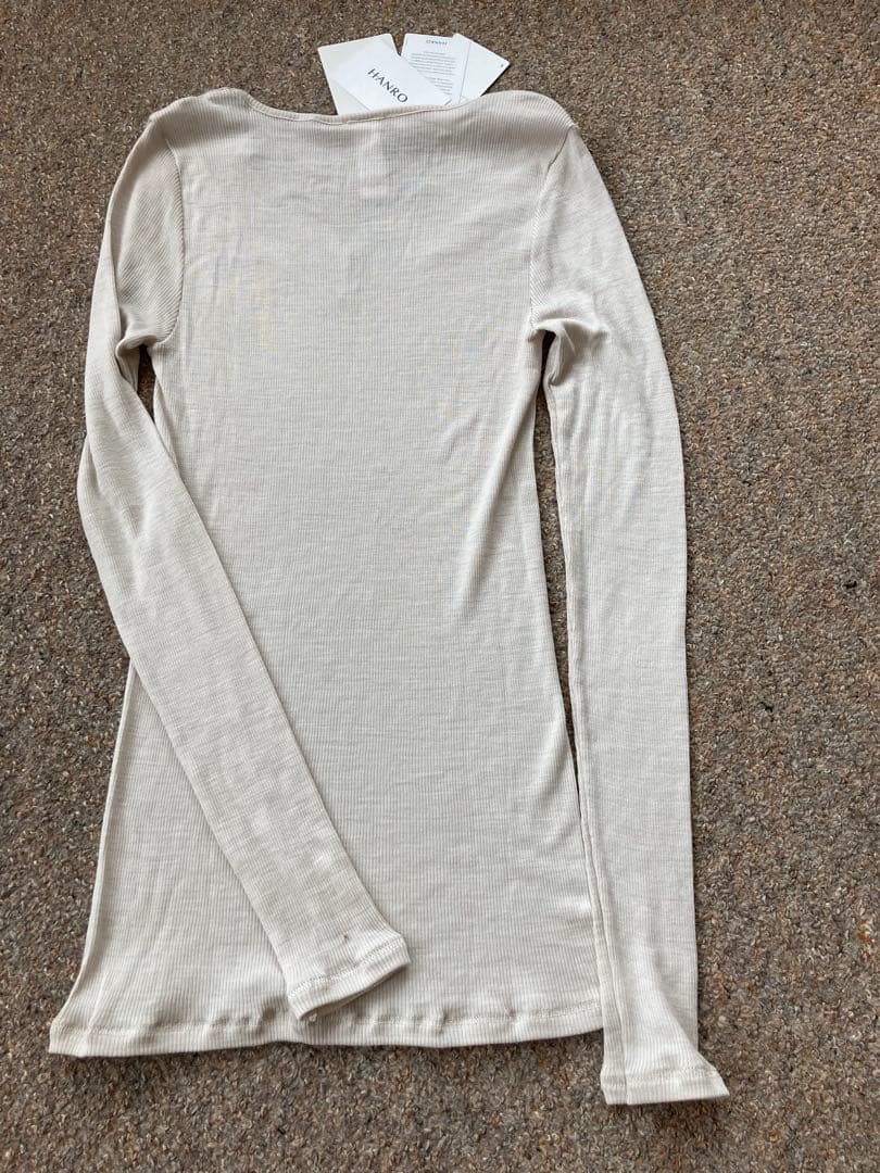 新品未使用HANRO ハンロ　シルクウール リブ編みトップス長袖　XS