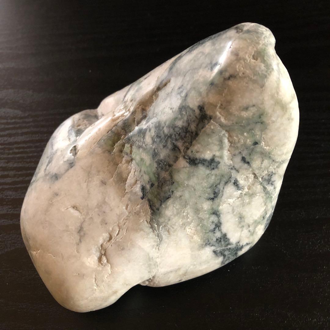 翡翠原石　糸魚川　姫川産