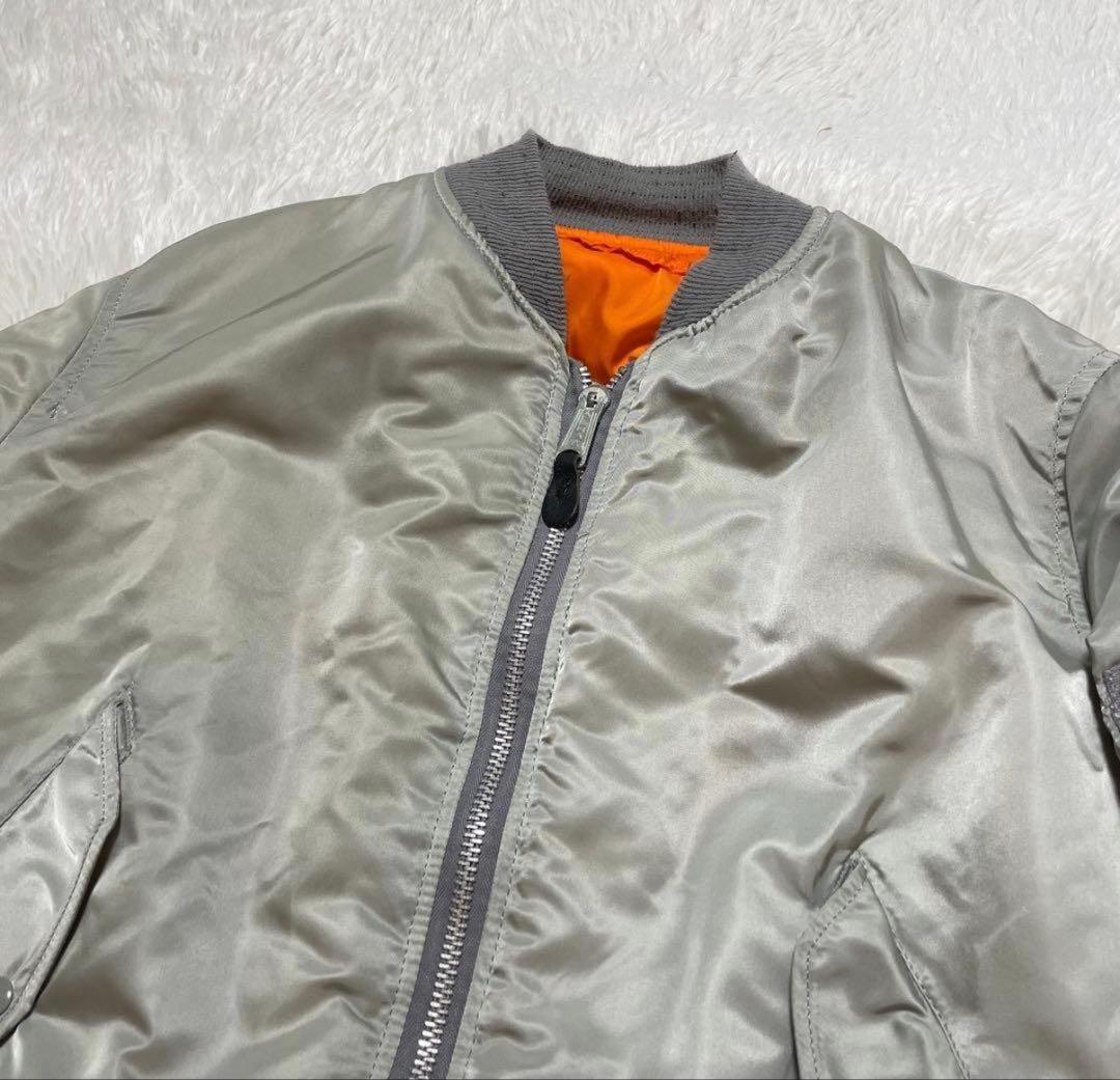 グレー MA-1 フライトジャケット