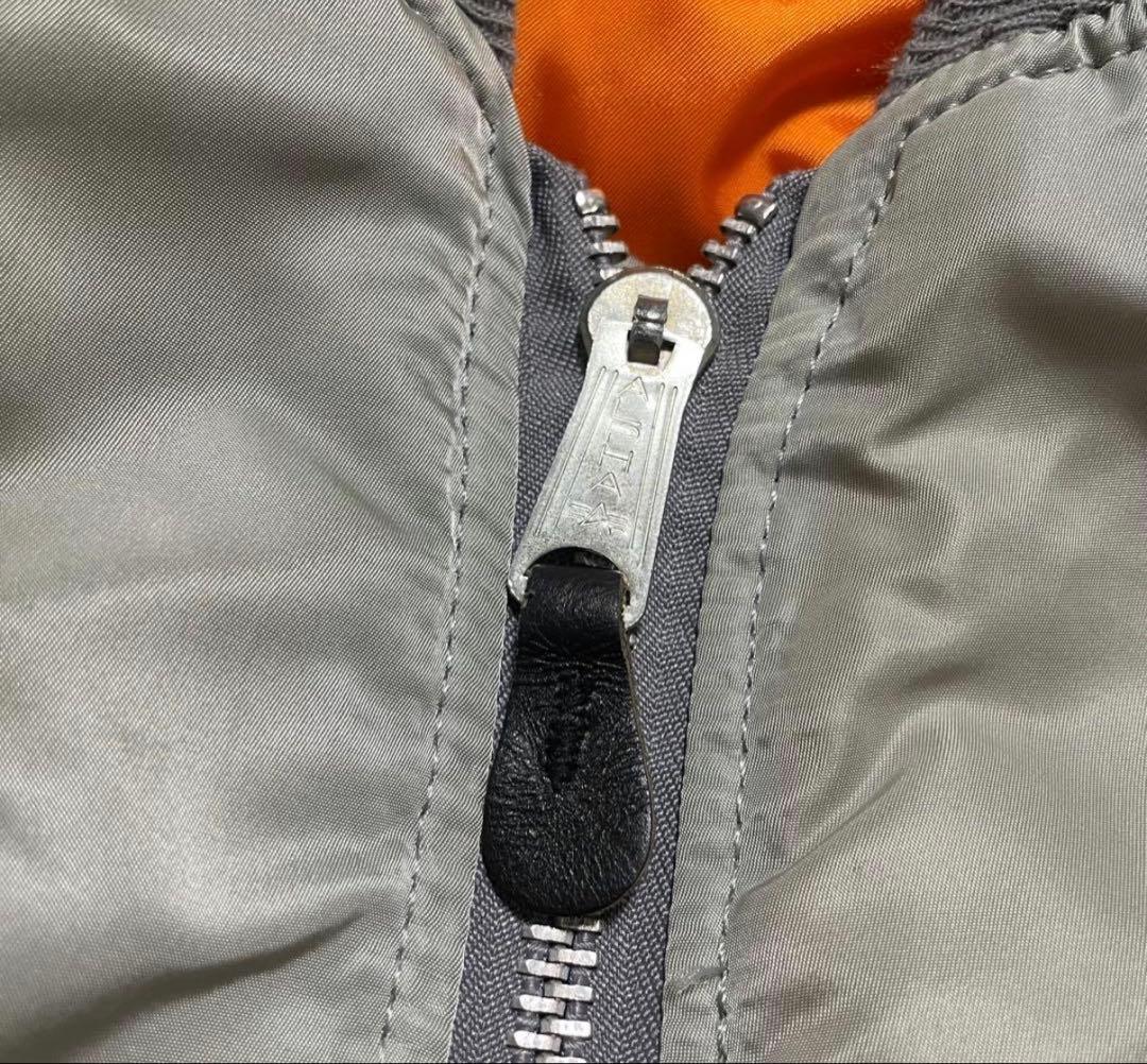 グレー MA-1 フライトジャケット