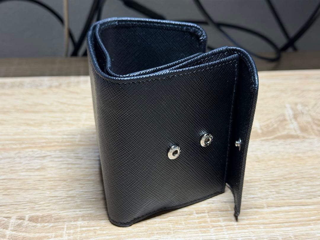 【美品】PRADA サフィアーノ　トライアングル　三つ折り　財布