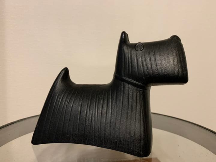 希少　スティグリンドベリ　ブラックのテリア貯金箱