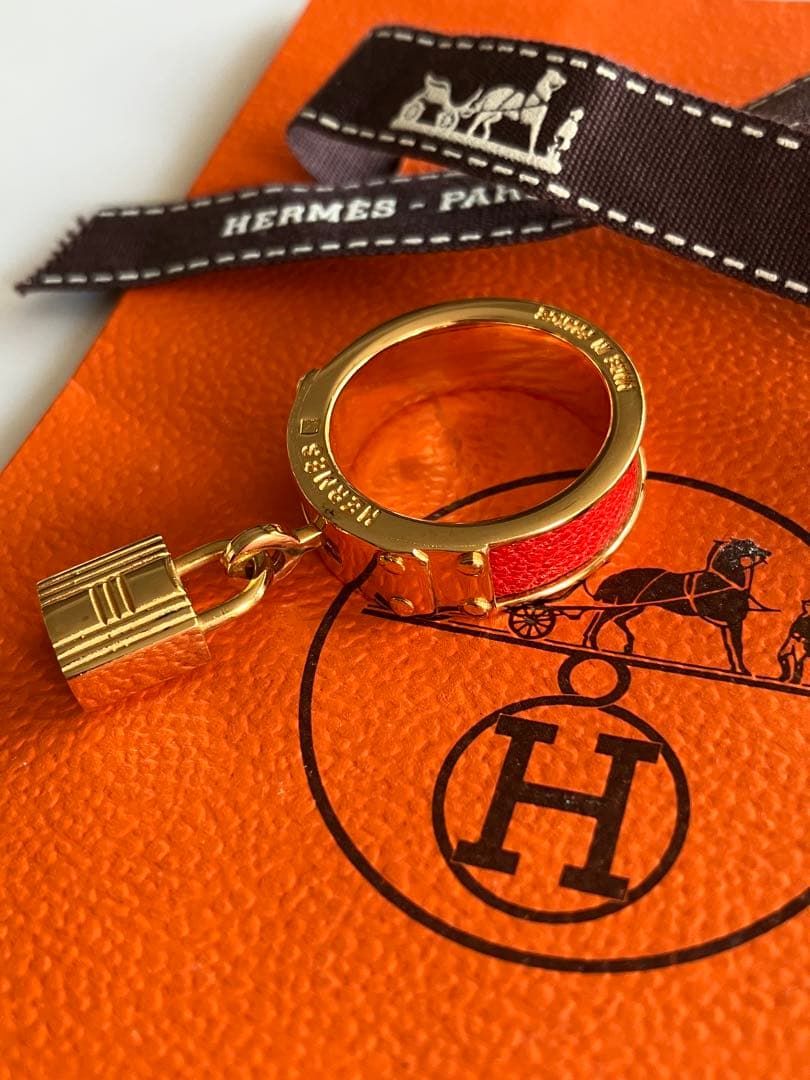 HERMES　エルメス　スカーフリング　ケリー　ゴールド　カデナモチーフ